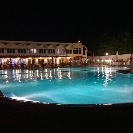 Hotel Mimoza Razgrad Zewnętrze zdjęcie