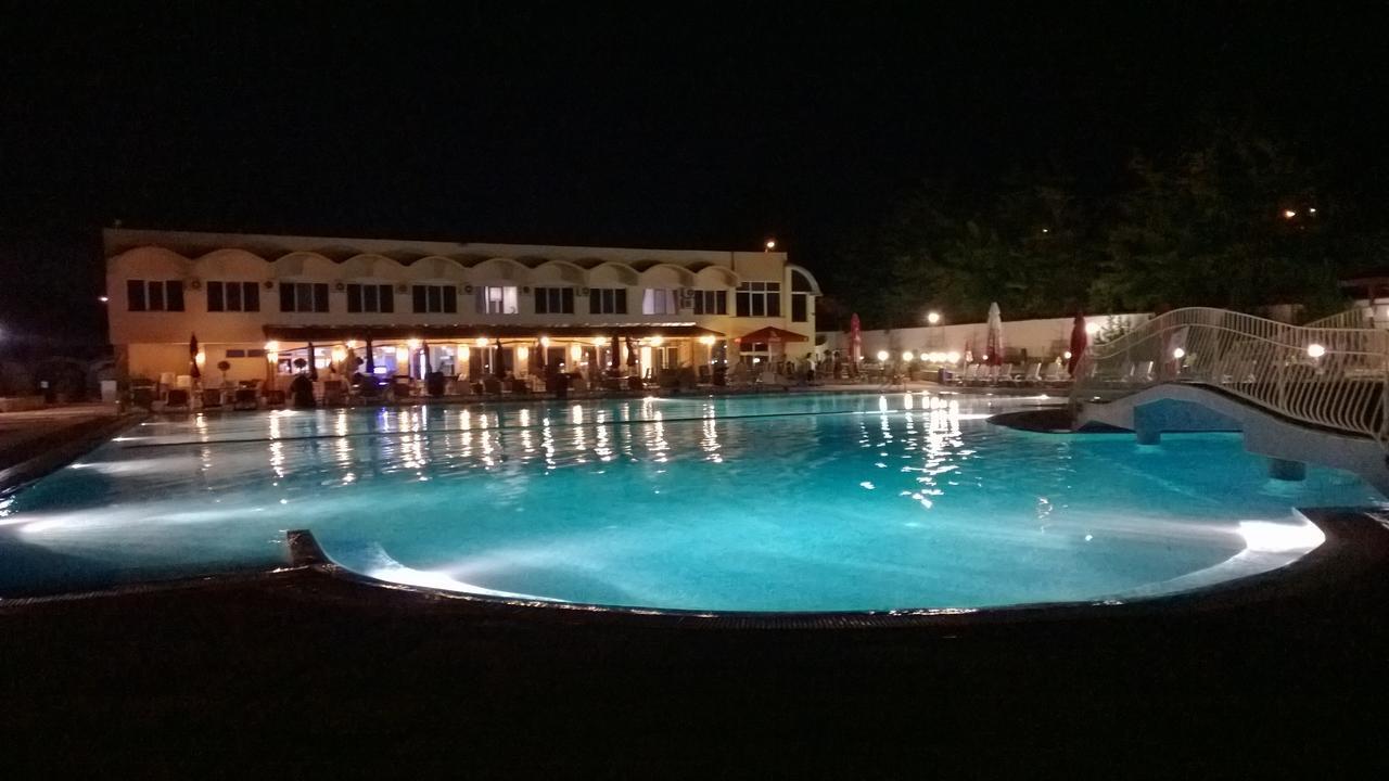Hotel Mimoza Razgrad Zewnętrze zdjęcie