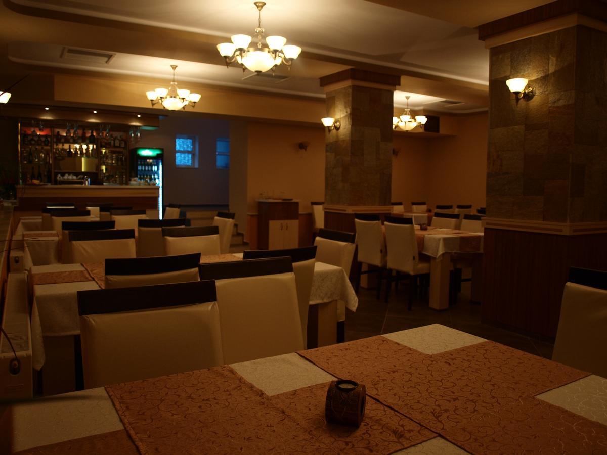 Hotel Mimoza Razgrad Zewnętrze zdjęcie