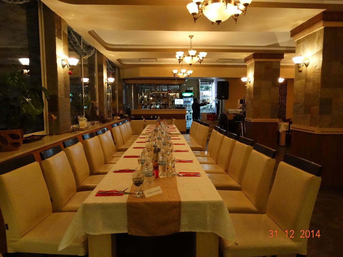 Hotel Mimoza Razgrad Zewnętrze zdjęcie
