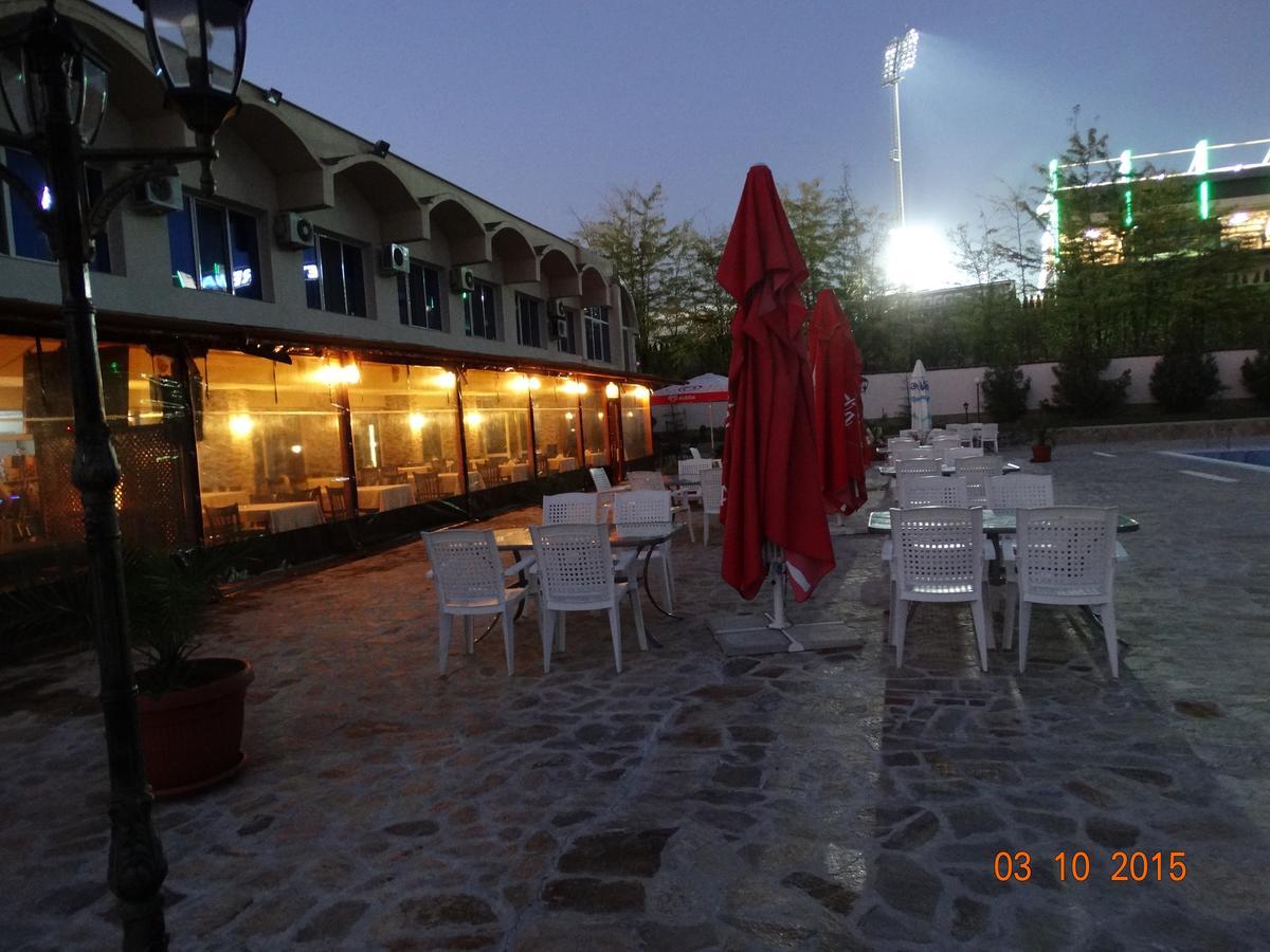 Hotel Mimoza Razgrad Zewnętrze zdjęcie